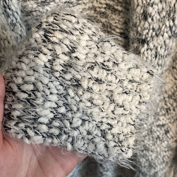 Pink Lily Super Soft Long Cardigan - Picture 5 of 5